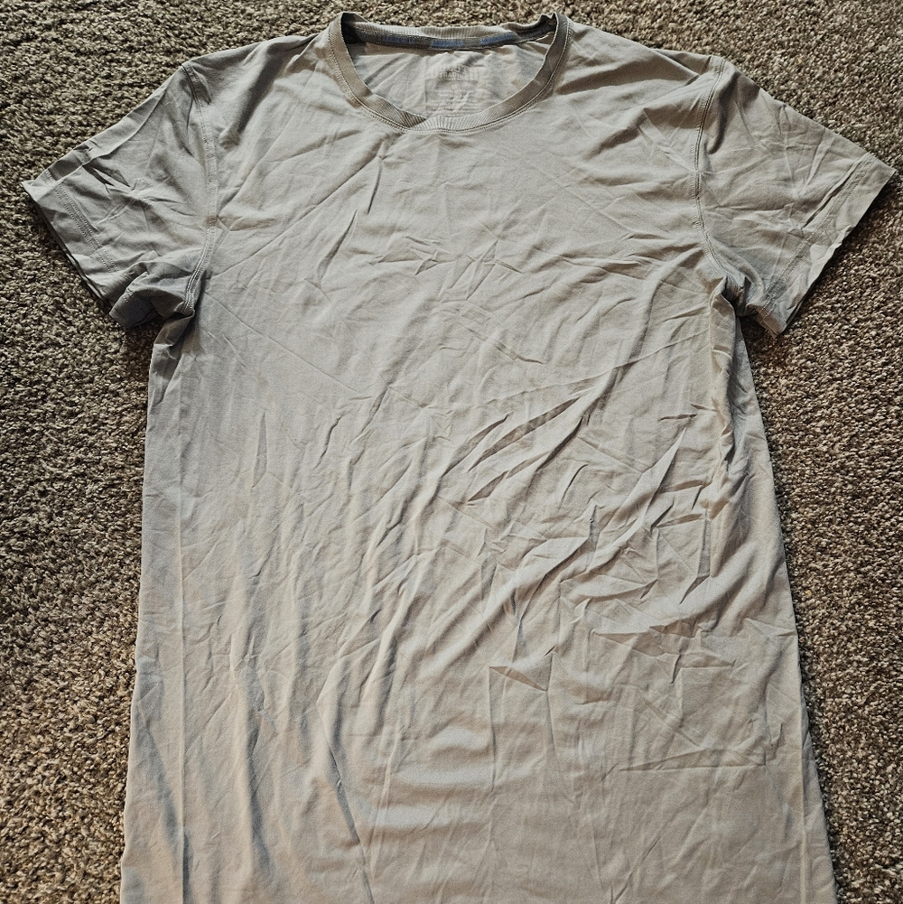 Duluth Trading Co Shirt Mens M Gray Relaxed Fit Crewneck Short Sleeve Athletic